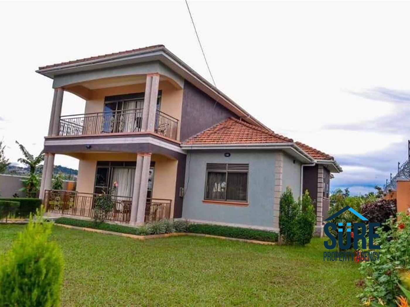 Mansion for rent in Muyenga Kampala