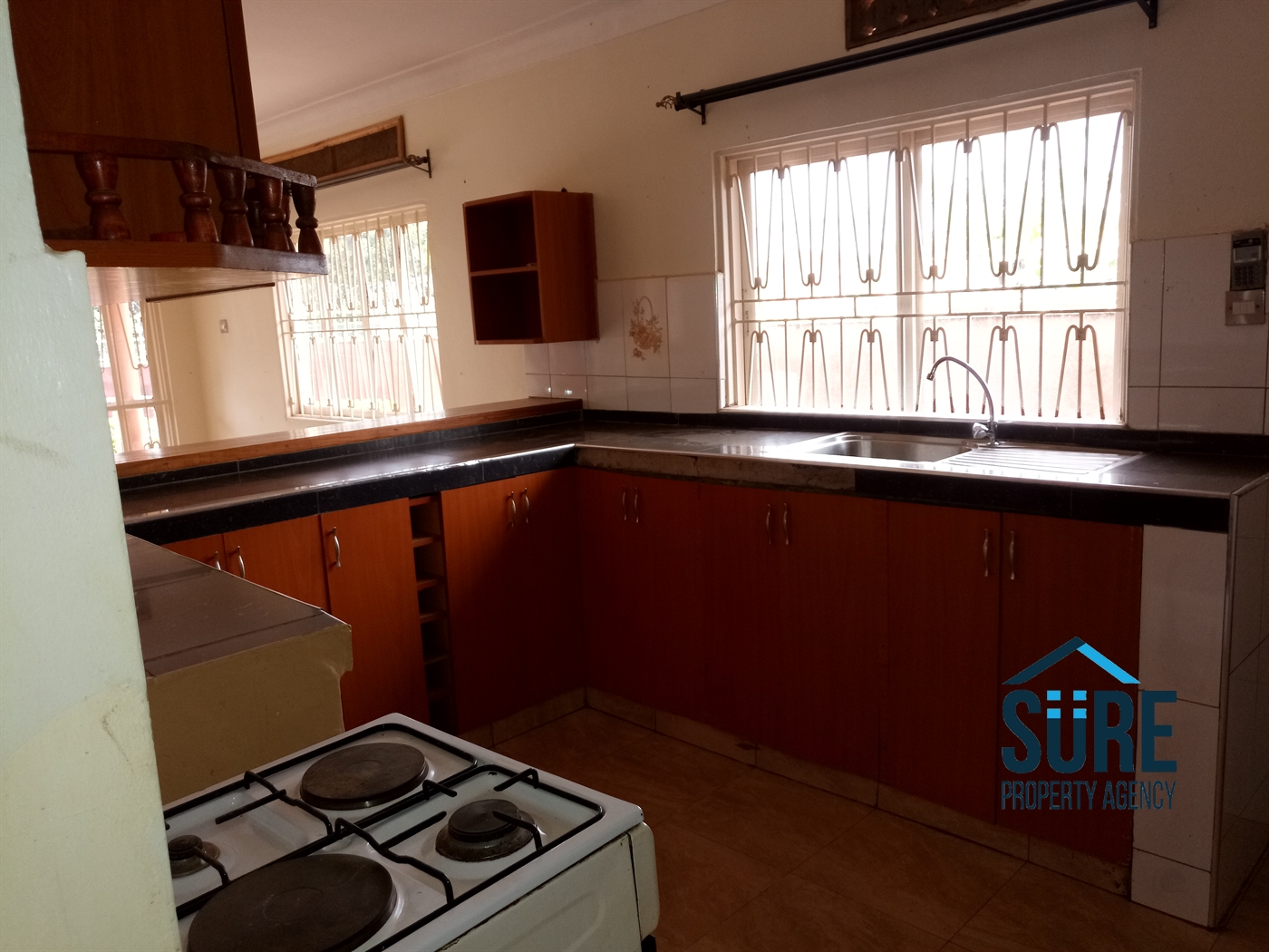 Bungalow for rent in Kiwaatule Kampala