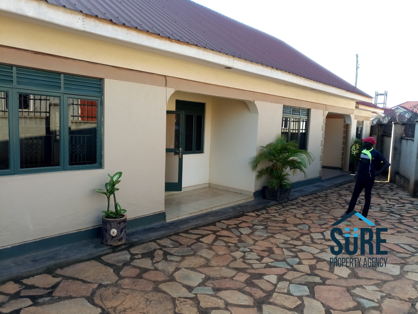 Semi Detached for rent in Kiwaatule Kampala