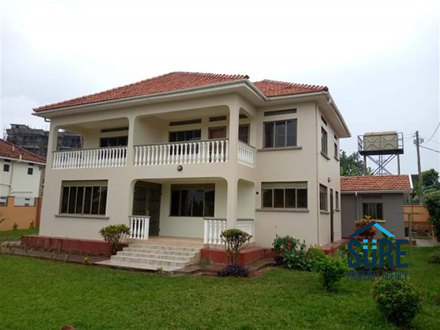 Mansion for rent in Kira Wakiso