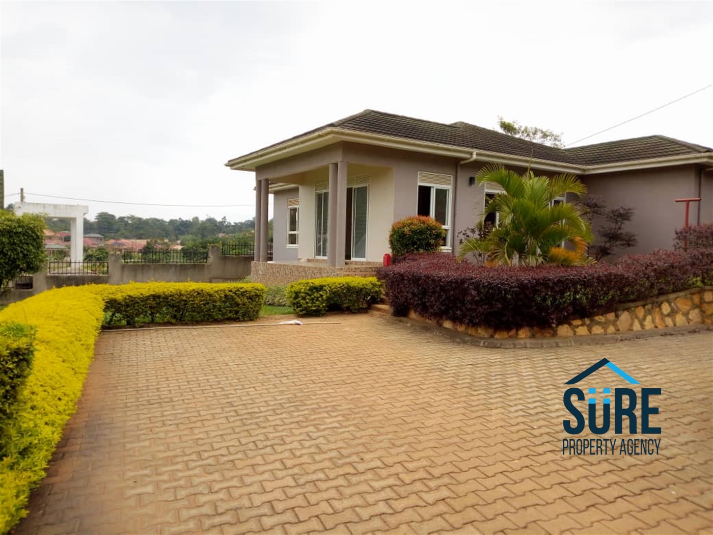 Bungalow for rent in Kira Wakiso