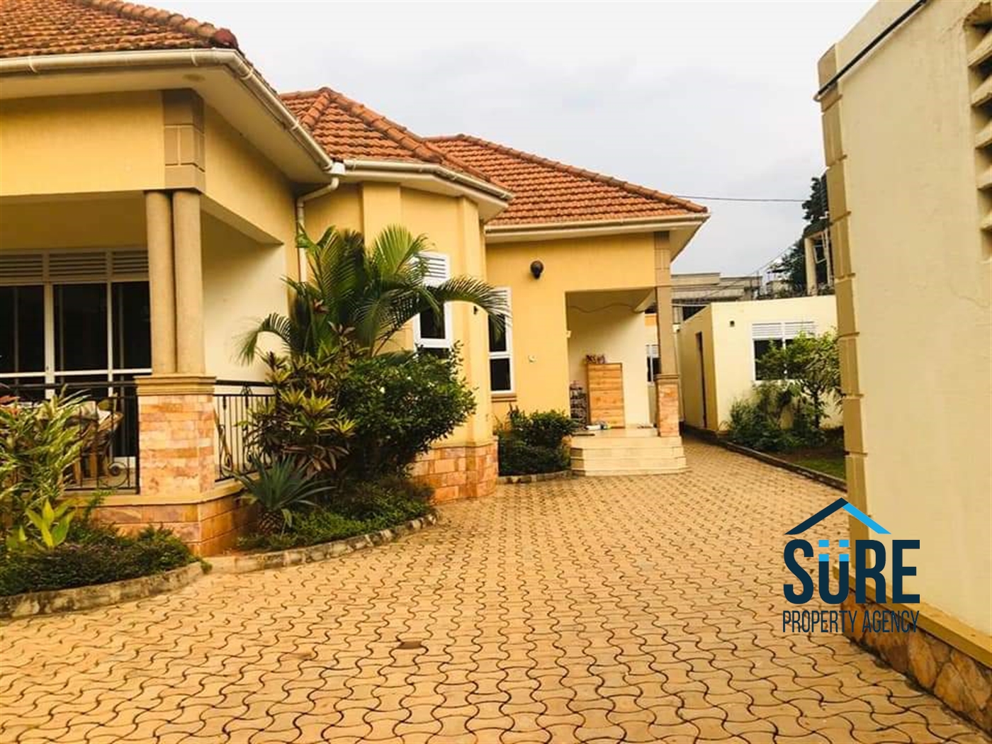 Bungalow for sale in Kiwaatule Kampala