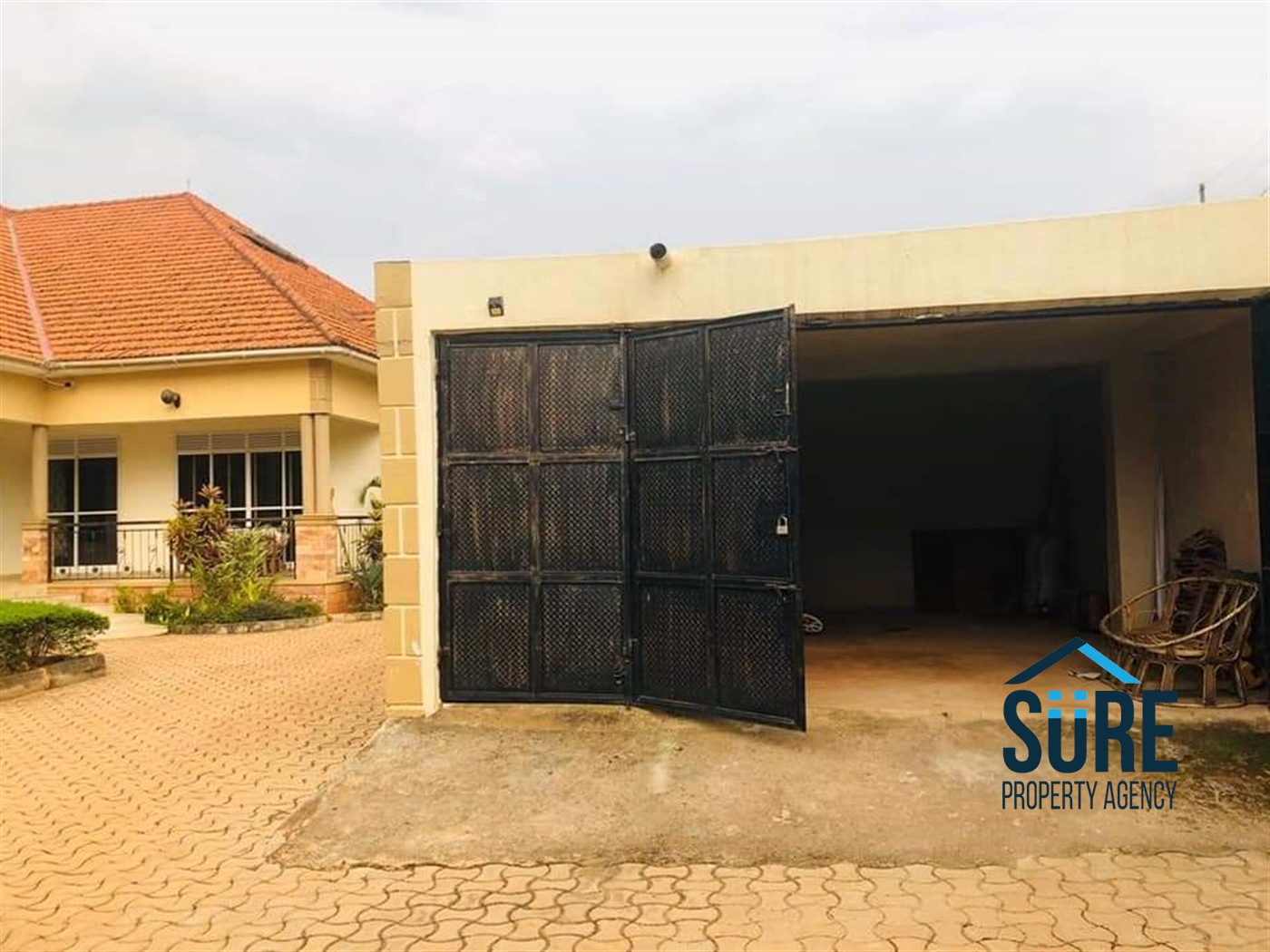 Bungalow for sale in Kiwaatule Kampala