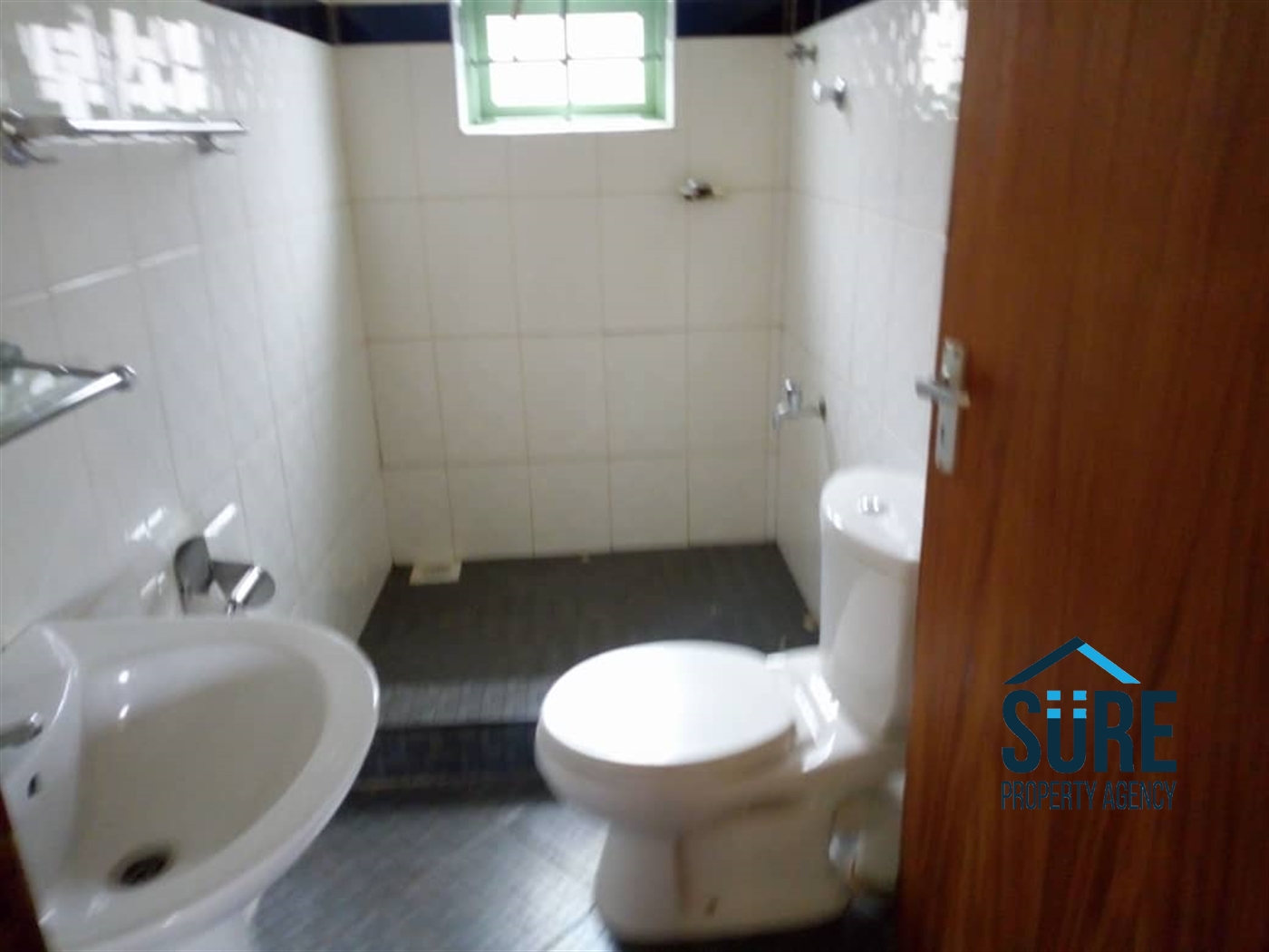 Semi Detached for rent in Najjera Wakiso