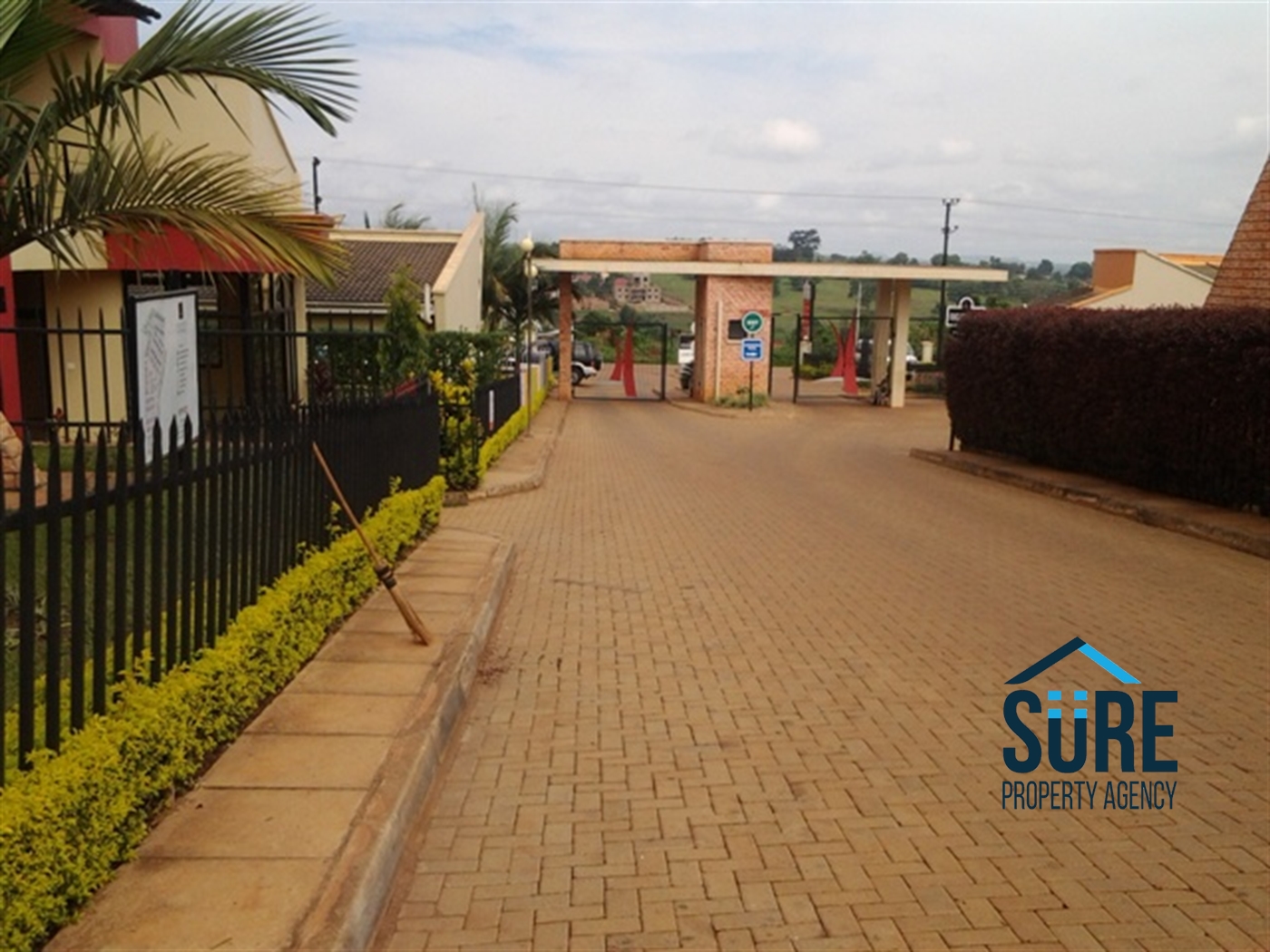 Duplex for sale in Kyanja Kampala