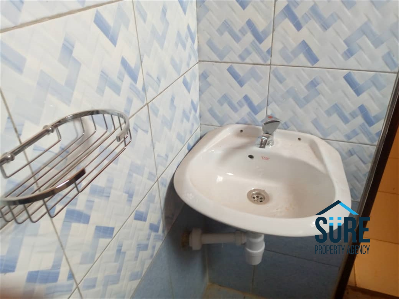 Semi Detached for rent in Katale Kampala