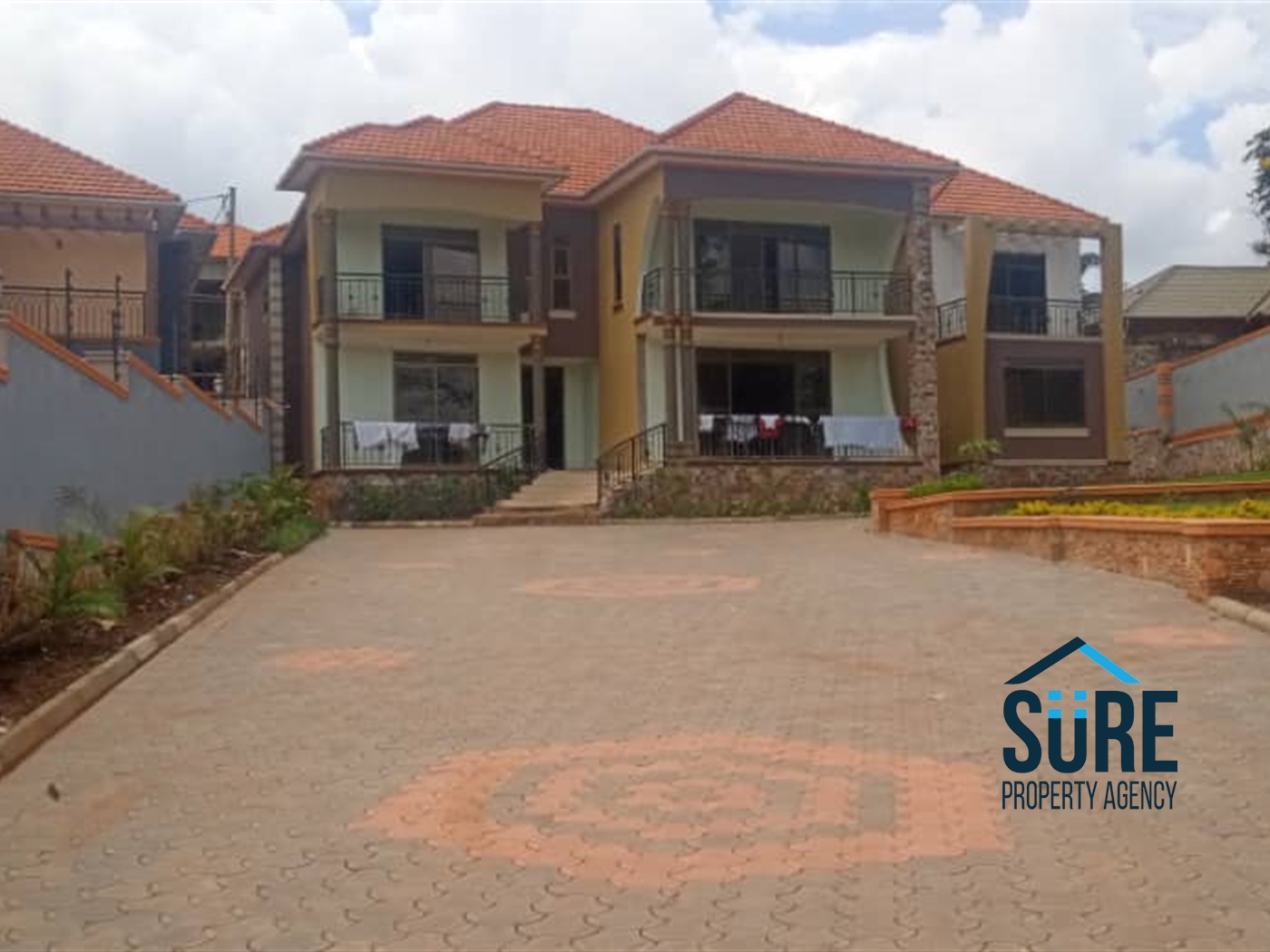 Storeyed house for sale in Kiwaatule Kampala