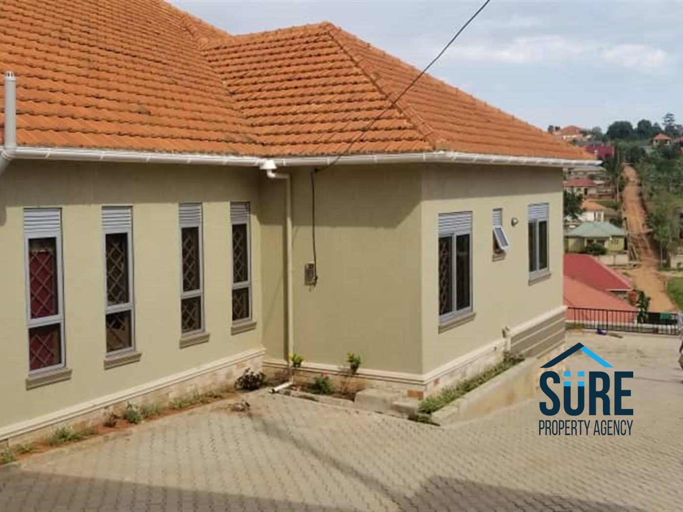 Mansion for sale in Kiwaatule Kampala