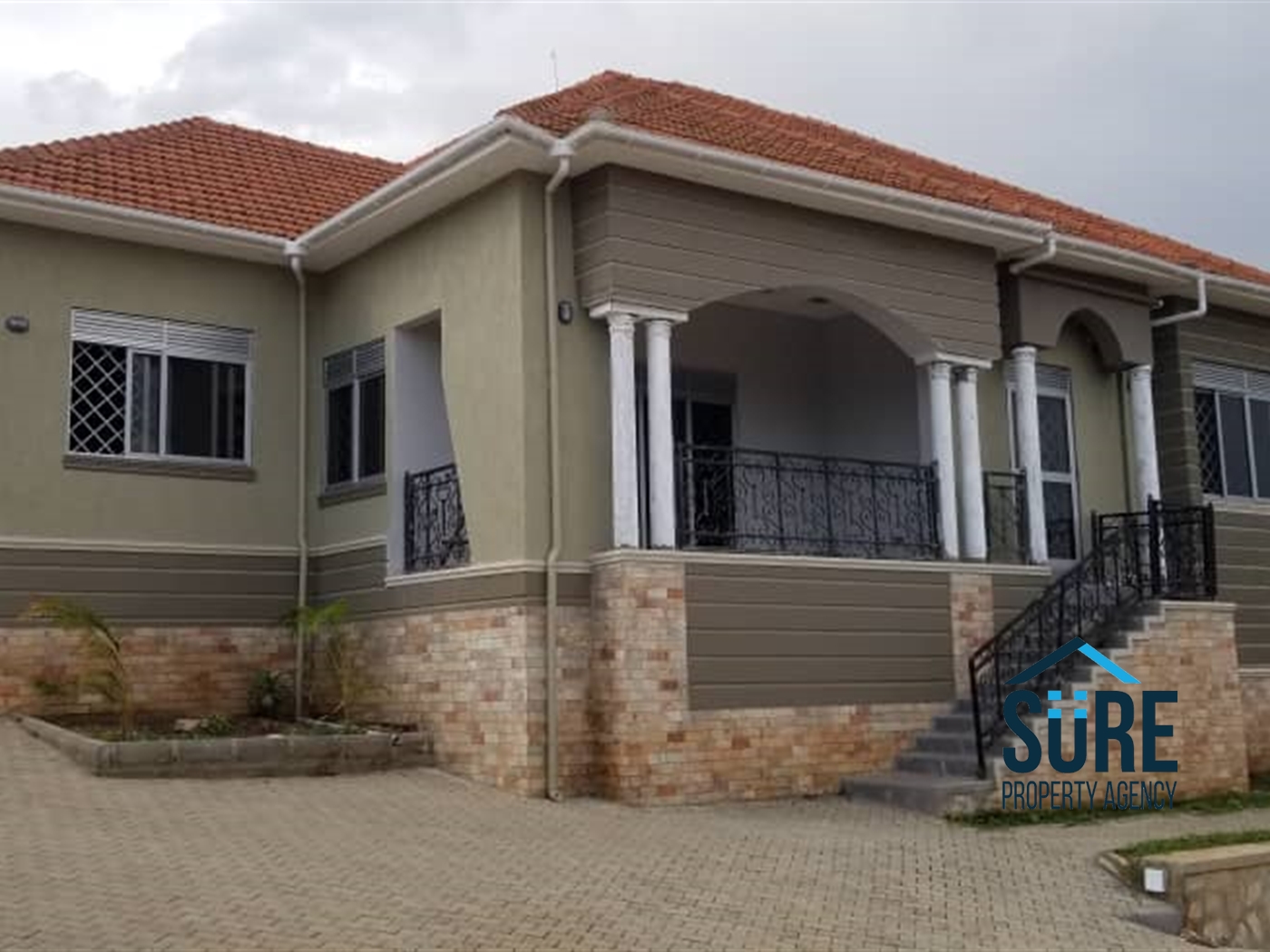 Mansion for sale in Kiwaatule Kampala