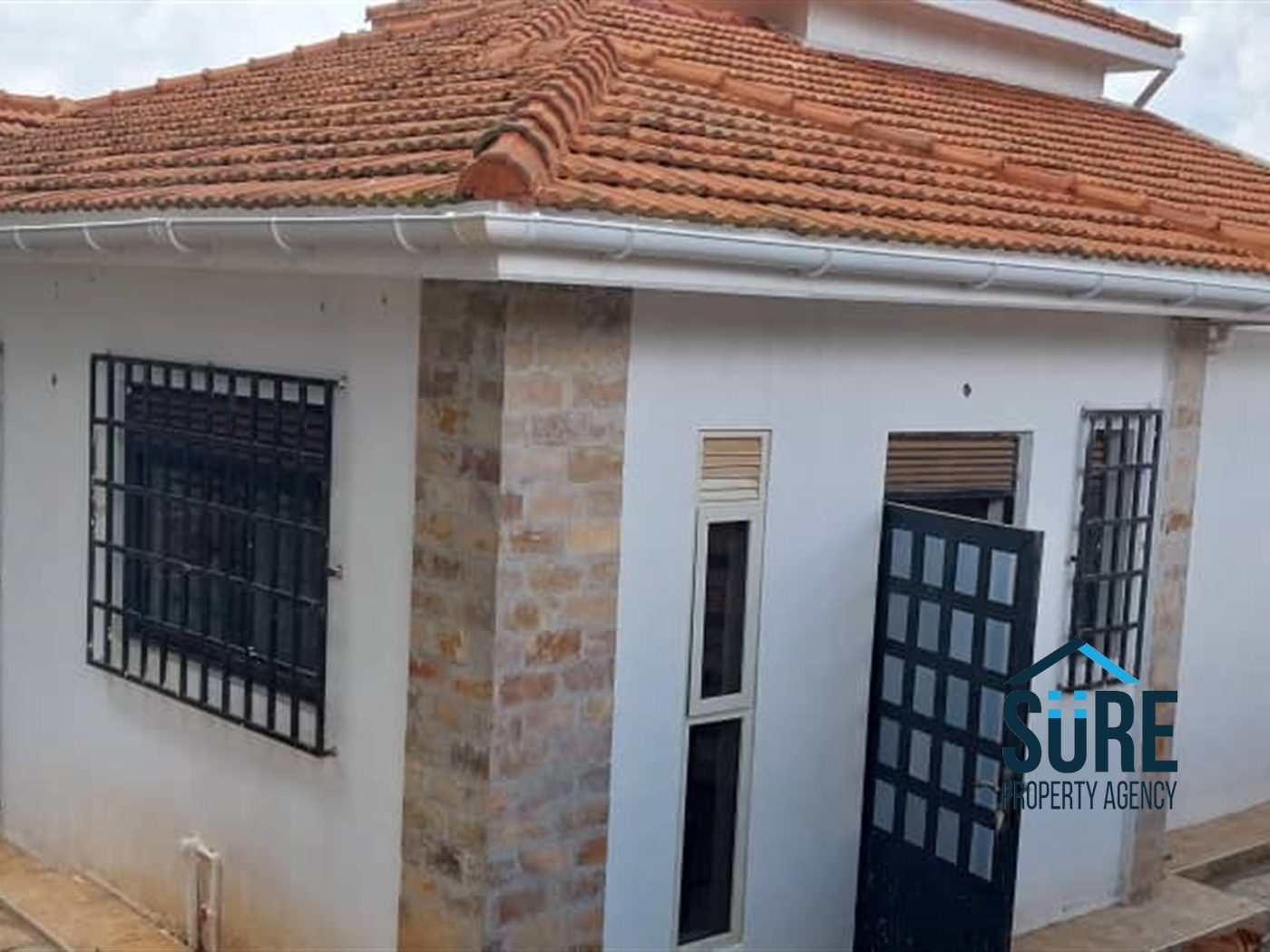 Duplex for sale in Seguku Kampala