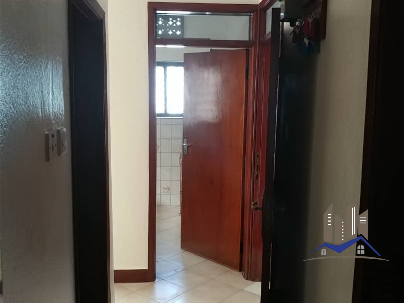 Bungalow for rent in Kololo Kampala