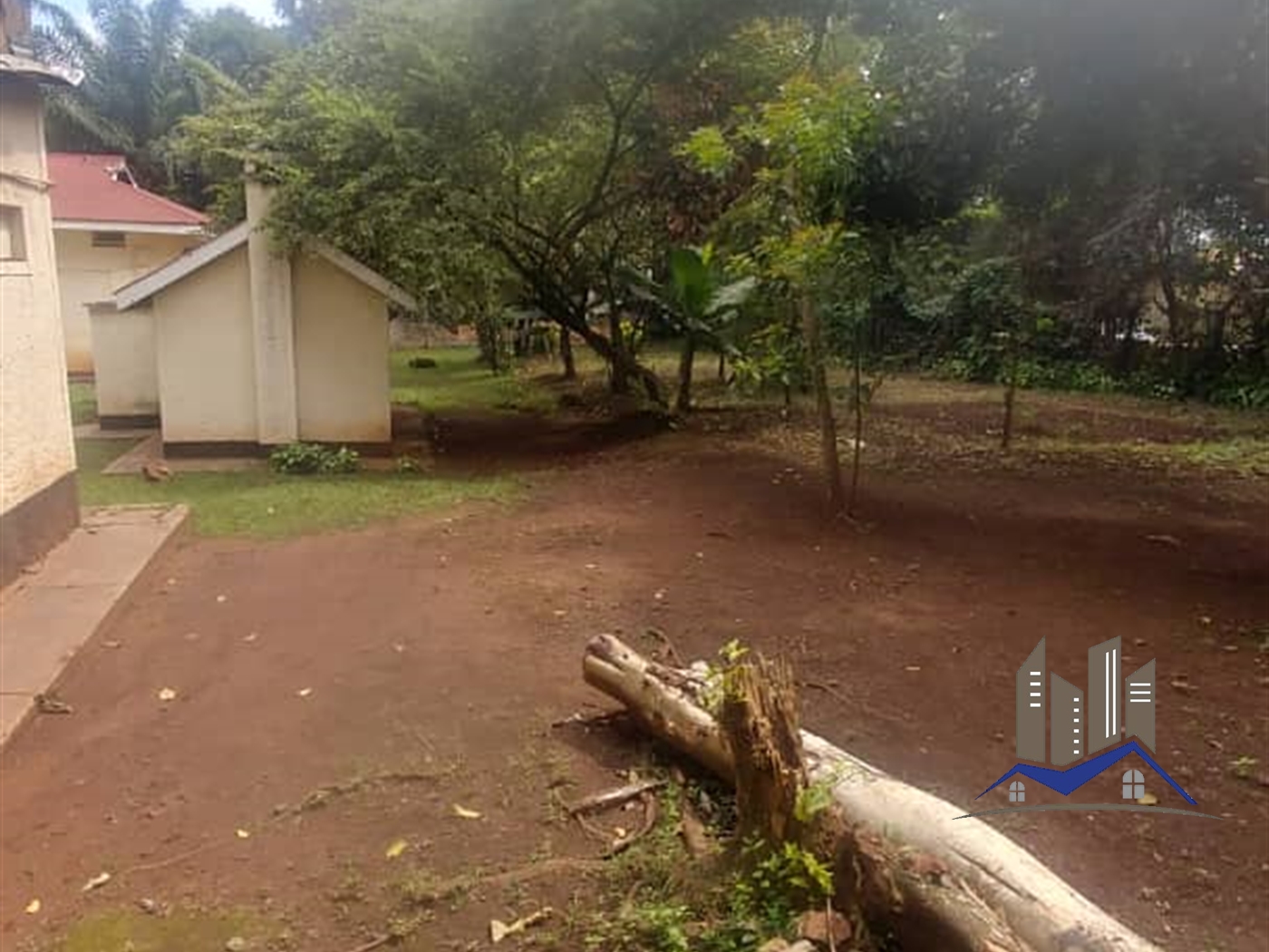 Commercial Land for sale in Bugoloobi Kampala