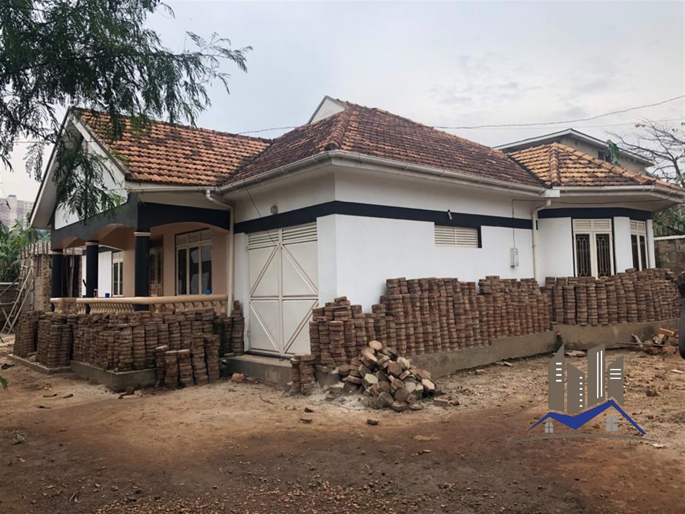 Bungalow for sale in Muyenga Kampala