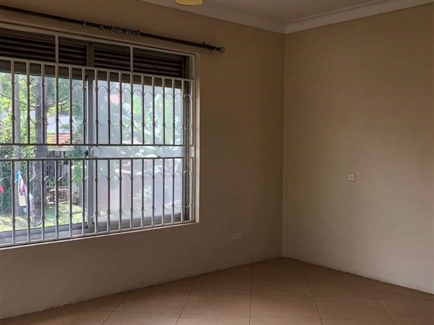 Villa for rent in Muyenga Kampala