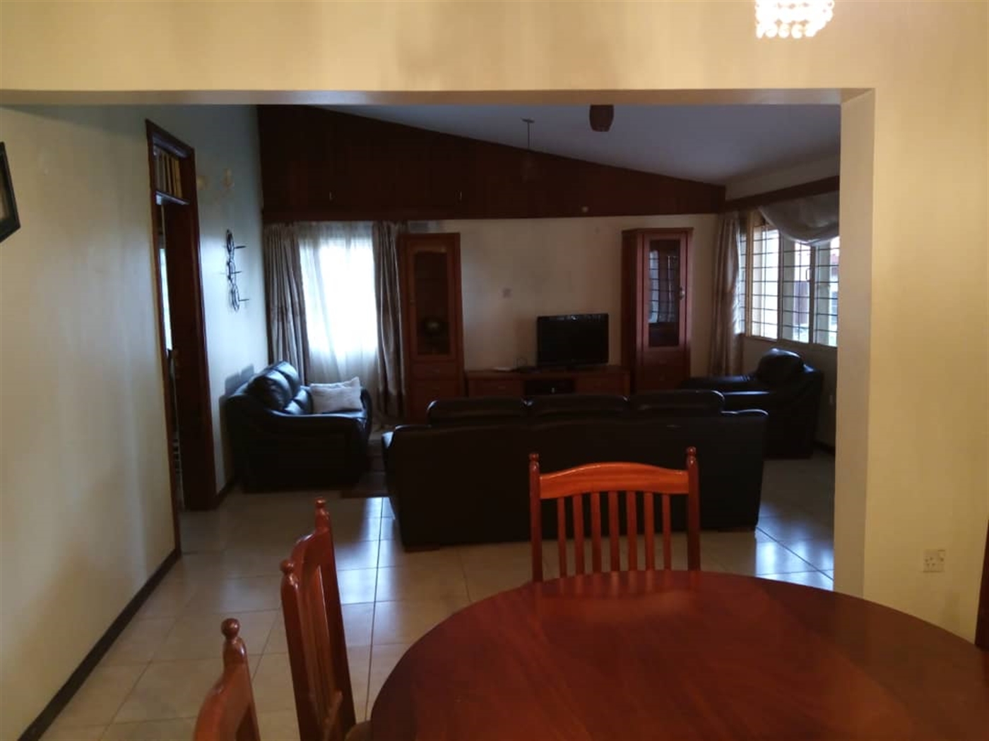 Bungalow for rent in Naguru Kampala