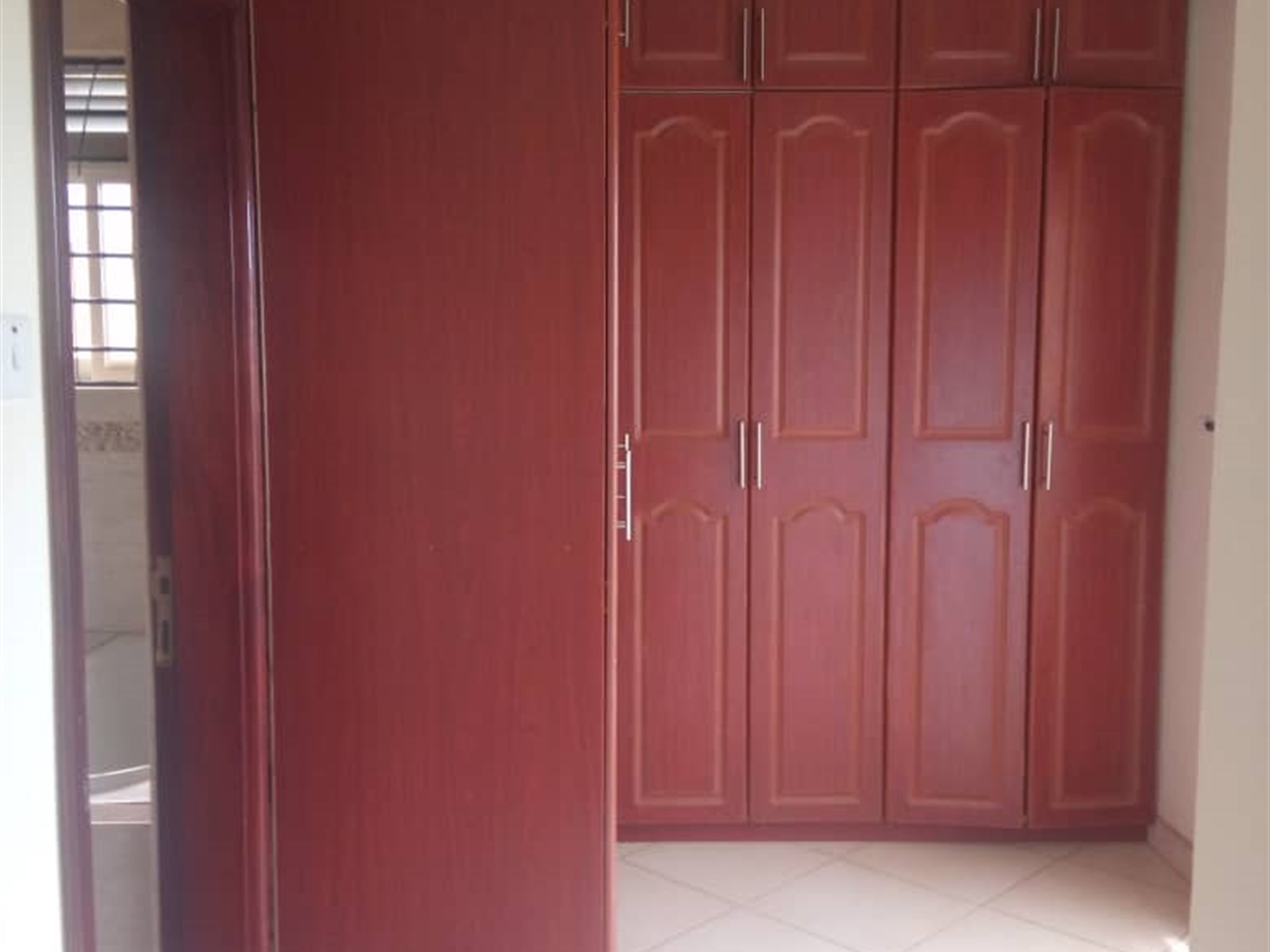 Duplex for rent in Muyenga Kampala