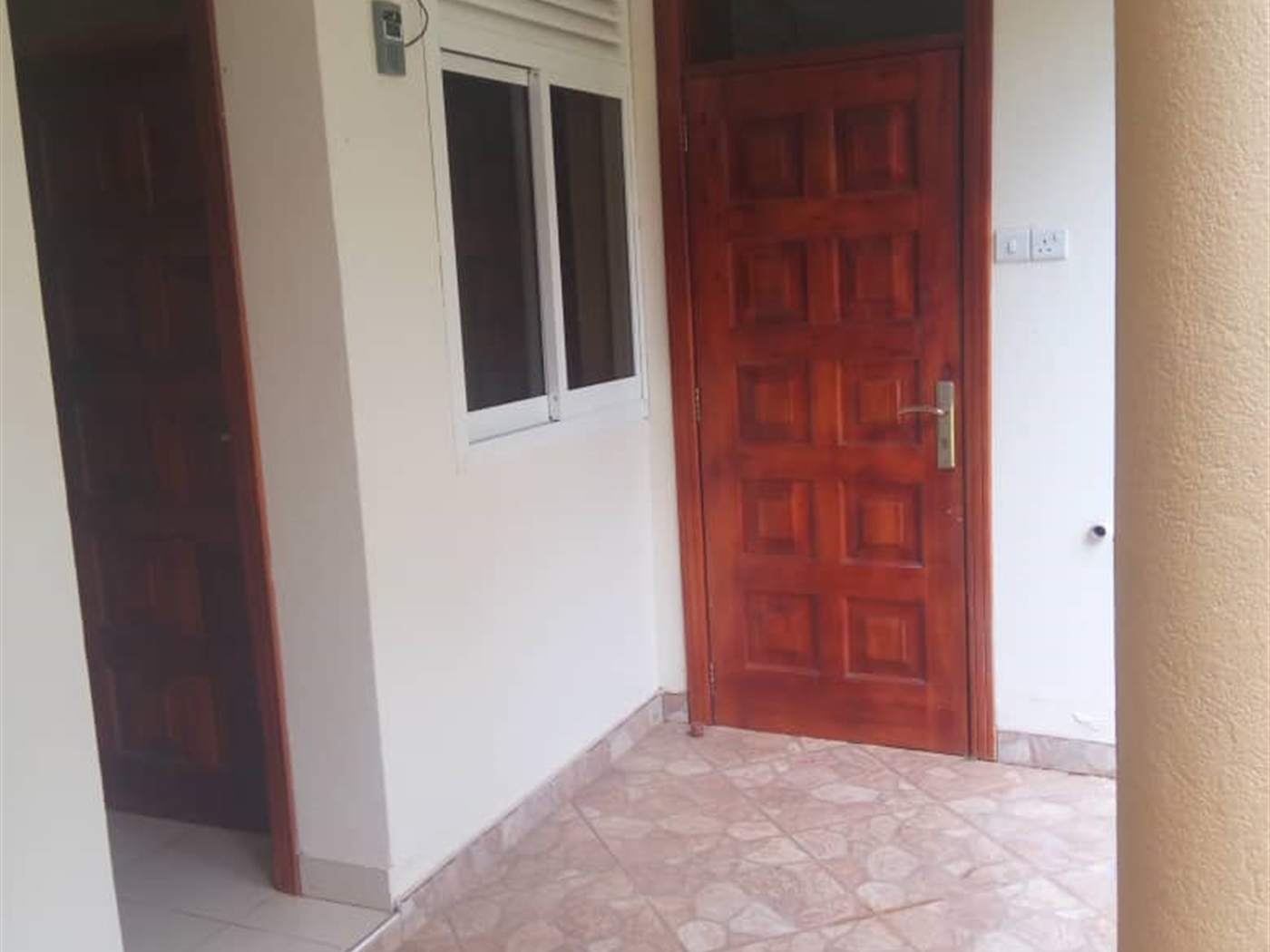 Duplex for rent in Muyenga Kampala