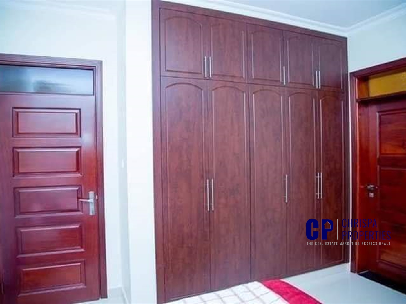 Storeyed house for sale in Munyonyo Kampala