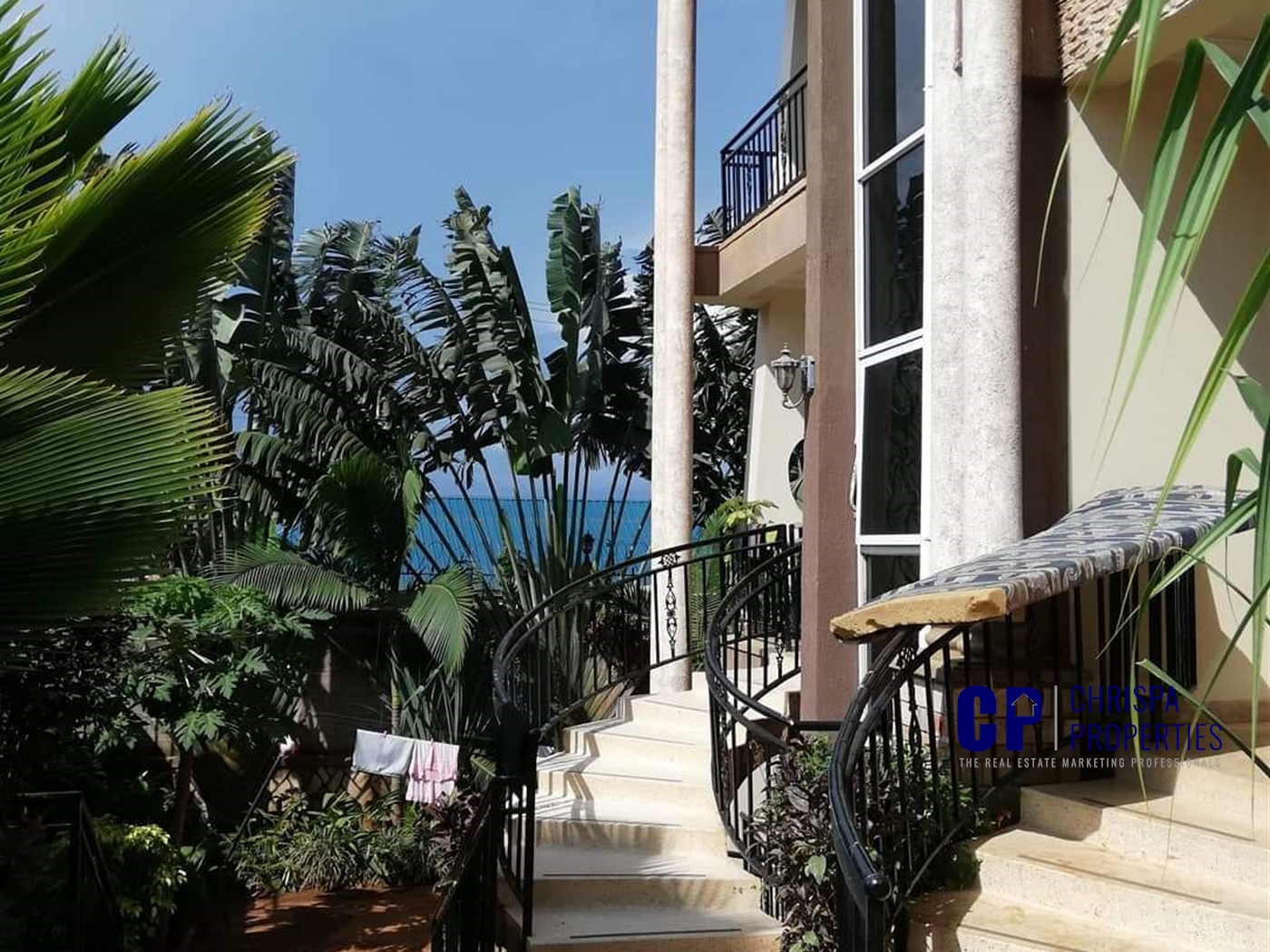 Duplex for rent in Kisaasi Kampala