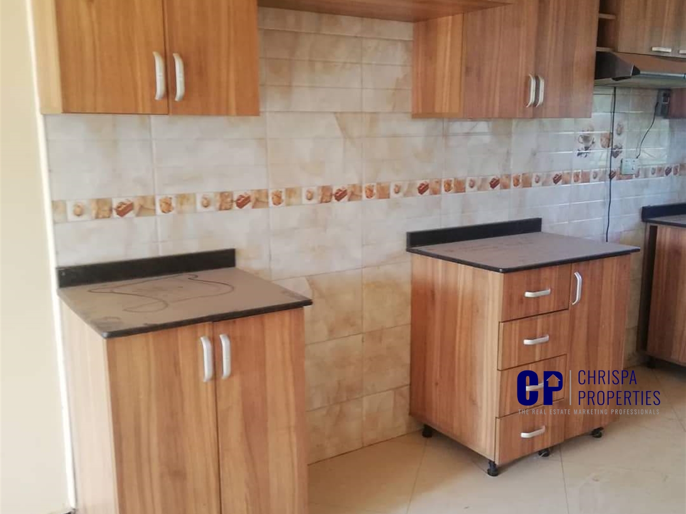 Duplex for rent in Kisaasi Kampala