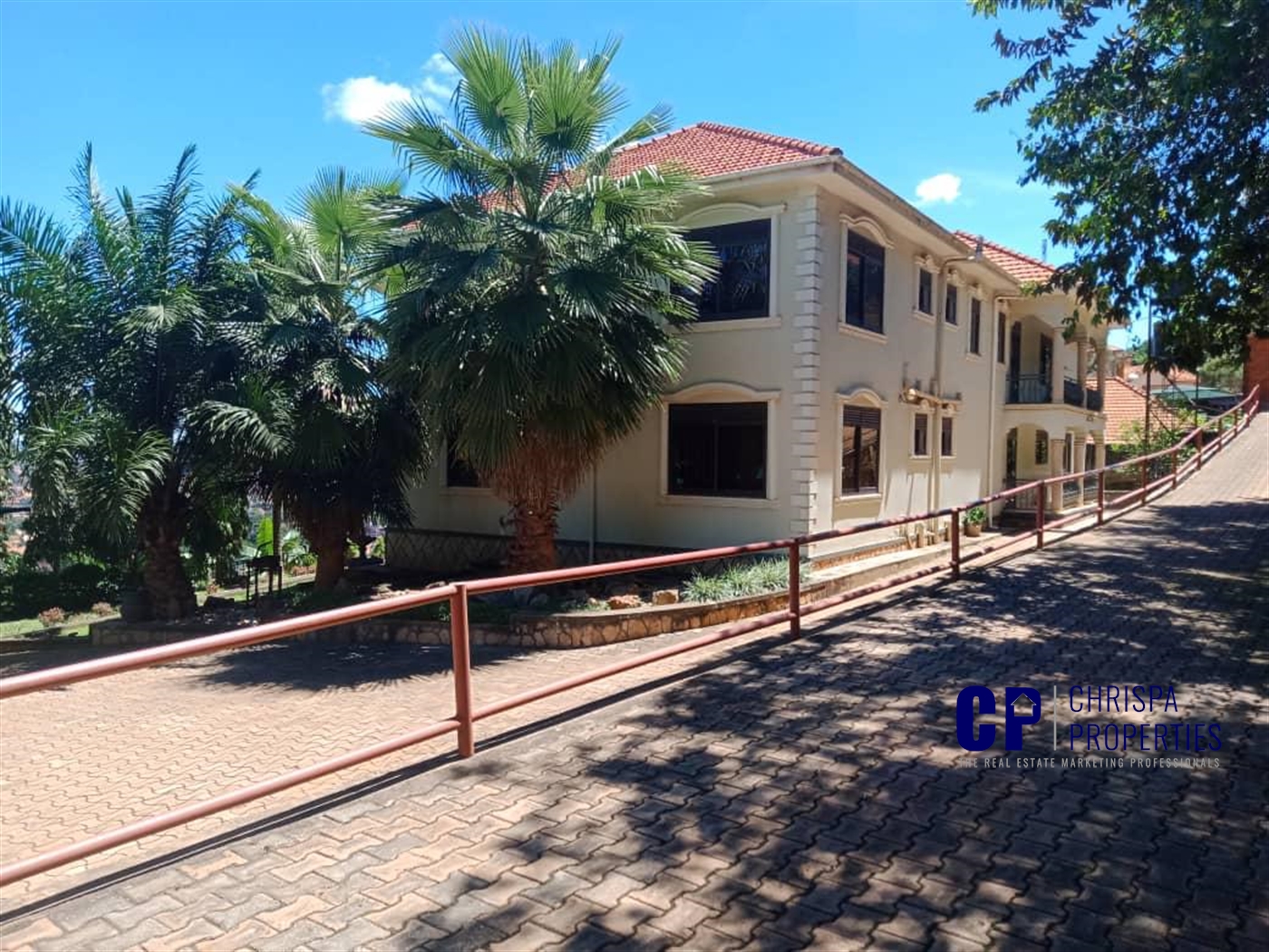 Storeyed house for sale in Makindye Kampala