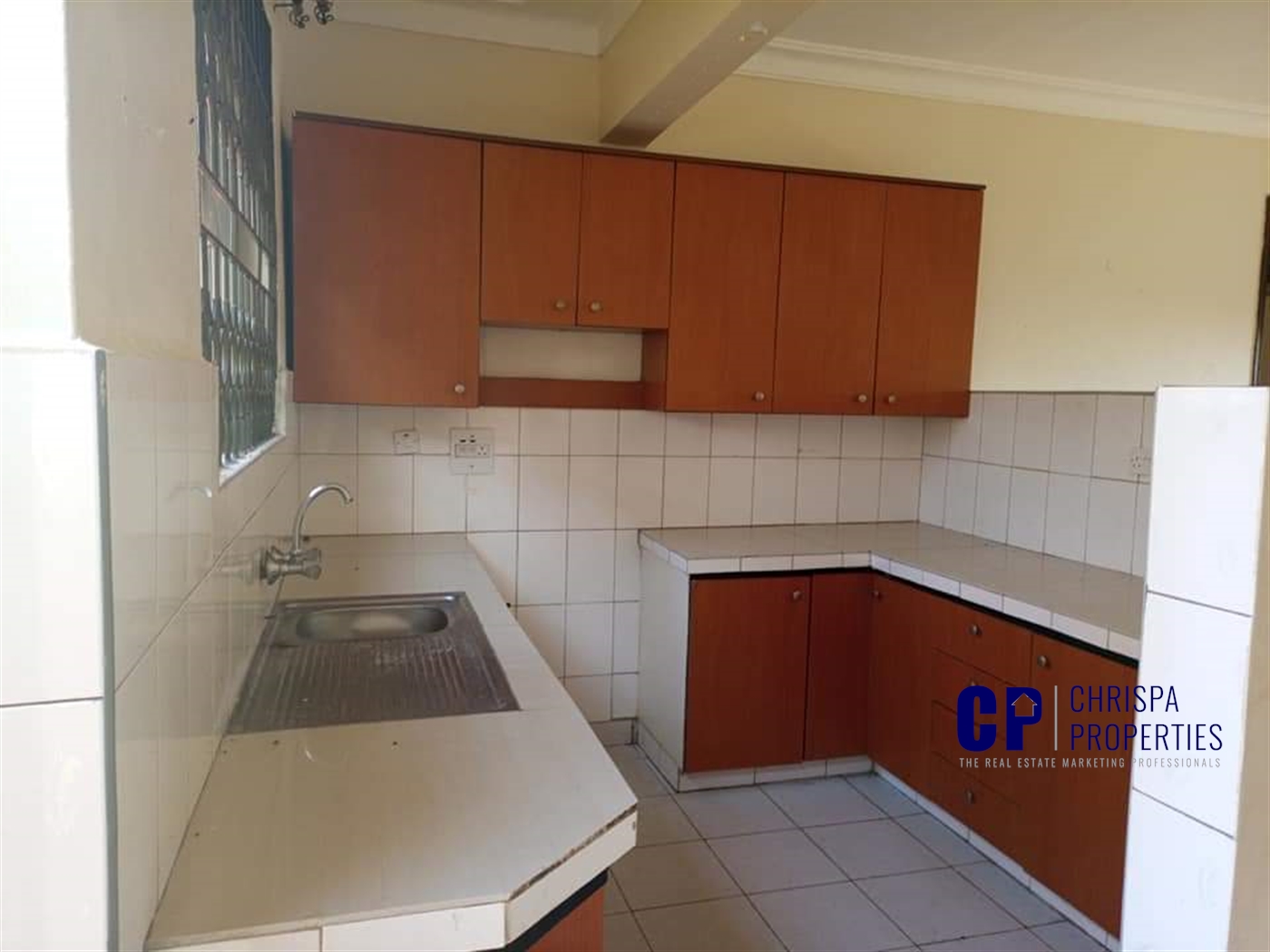 Bungalow for rent in Mutungo Kampala