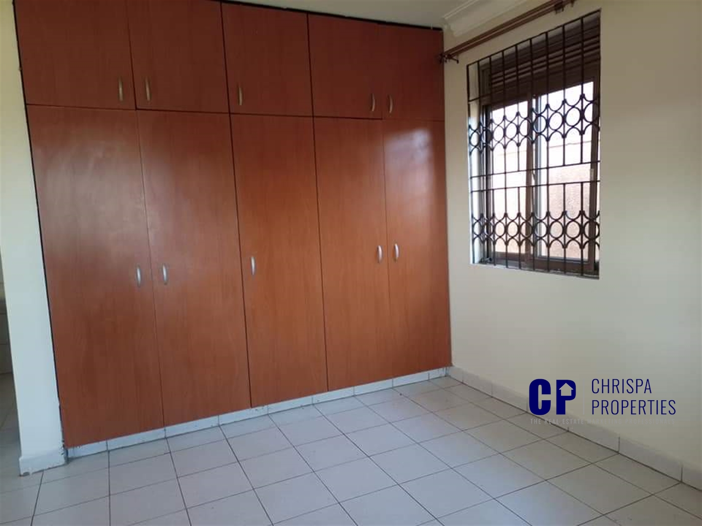 Bungalow for rent in Mutungo Kampala