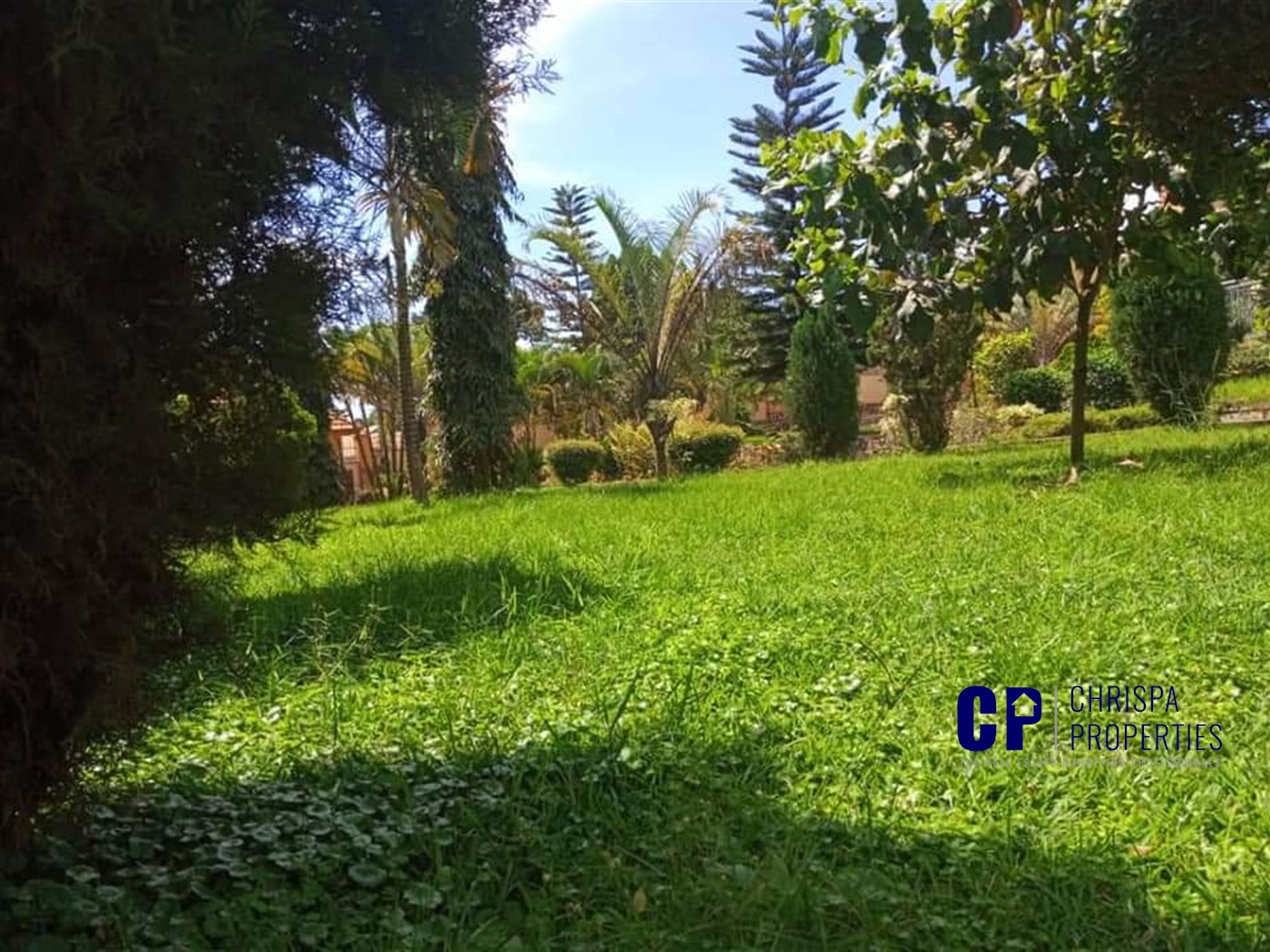 Storeyed house for sale in Kyengela Wakiso