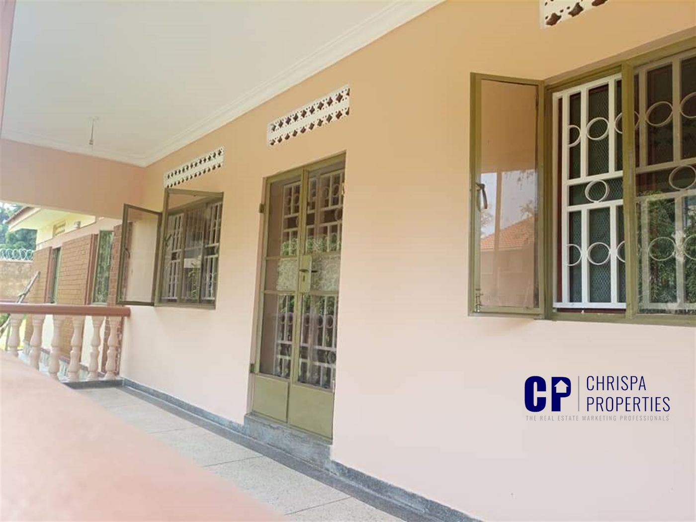 Bungalow for rent in Mutungo Kampala