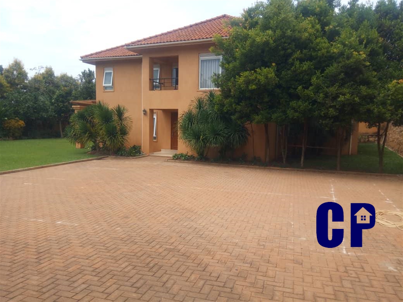 Storeyed house for rent in Munyonyo Kampala