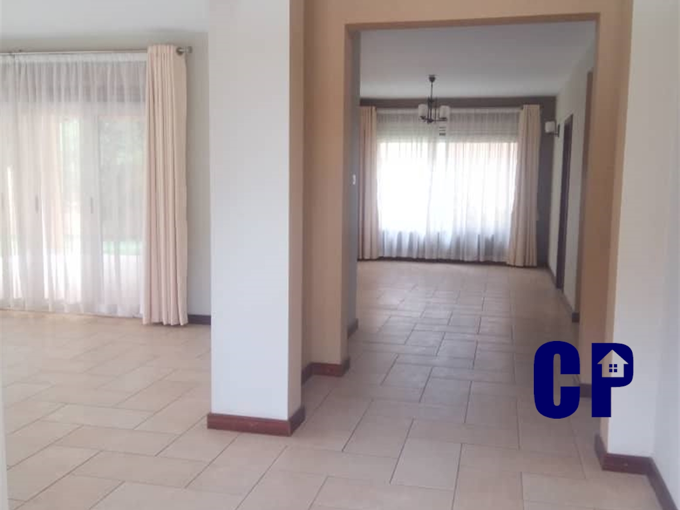 Storeyed house for rent in Munyonyo Kampala