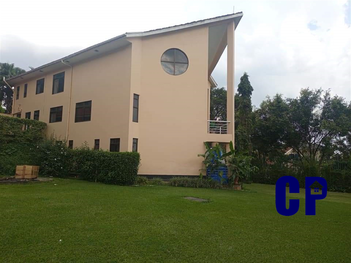 Storeyed house for rent in Muyenga Kampala