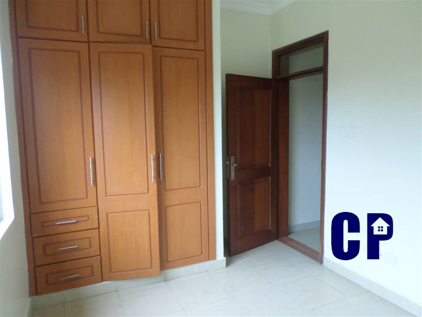 Storeyed house for rent in Muyenga Kampala