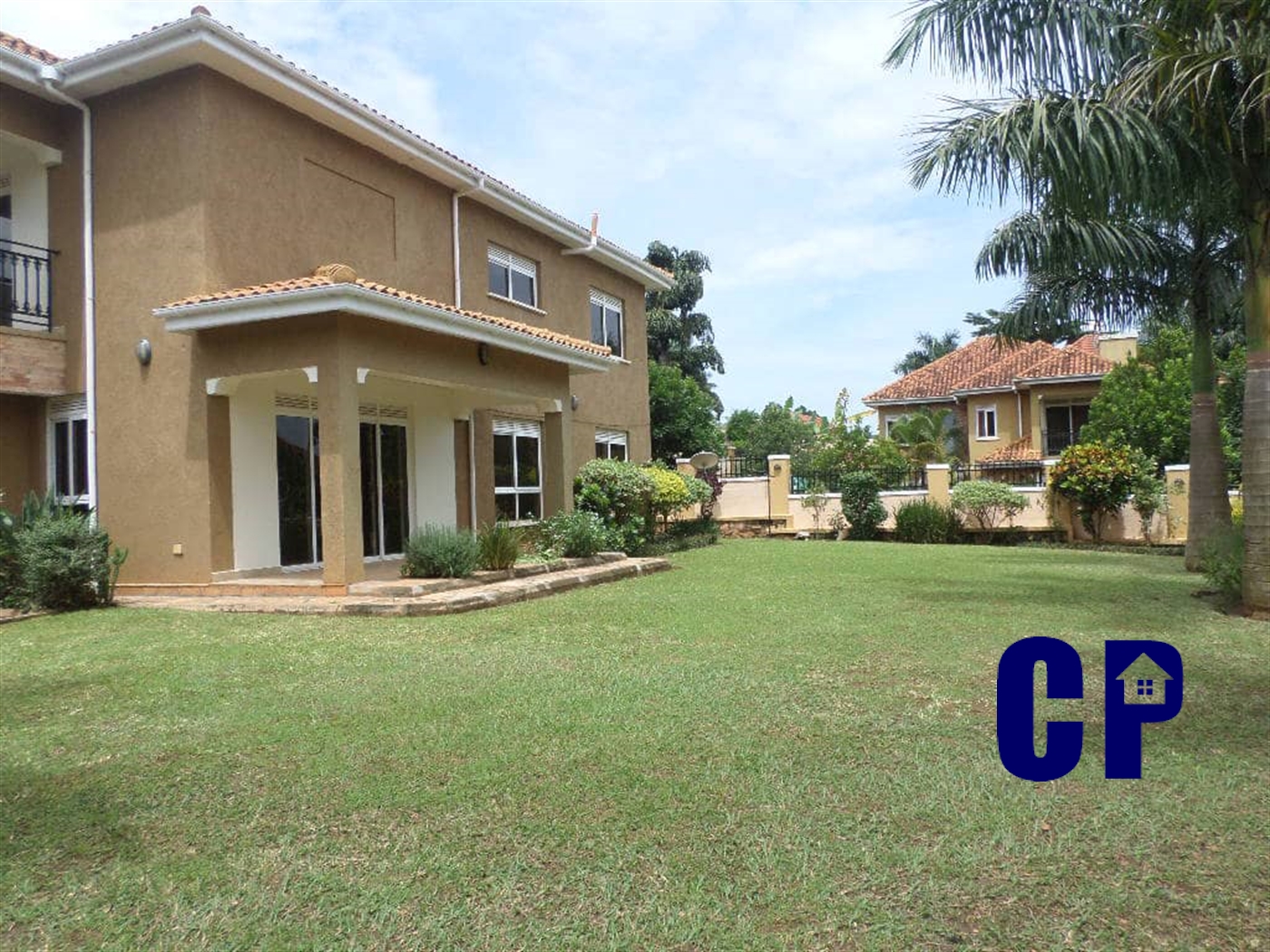 Storeyed house for rent in Muyenga Kampala