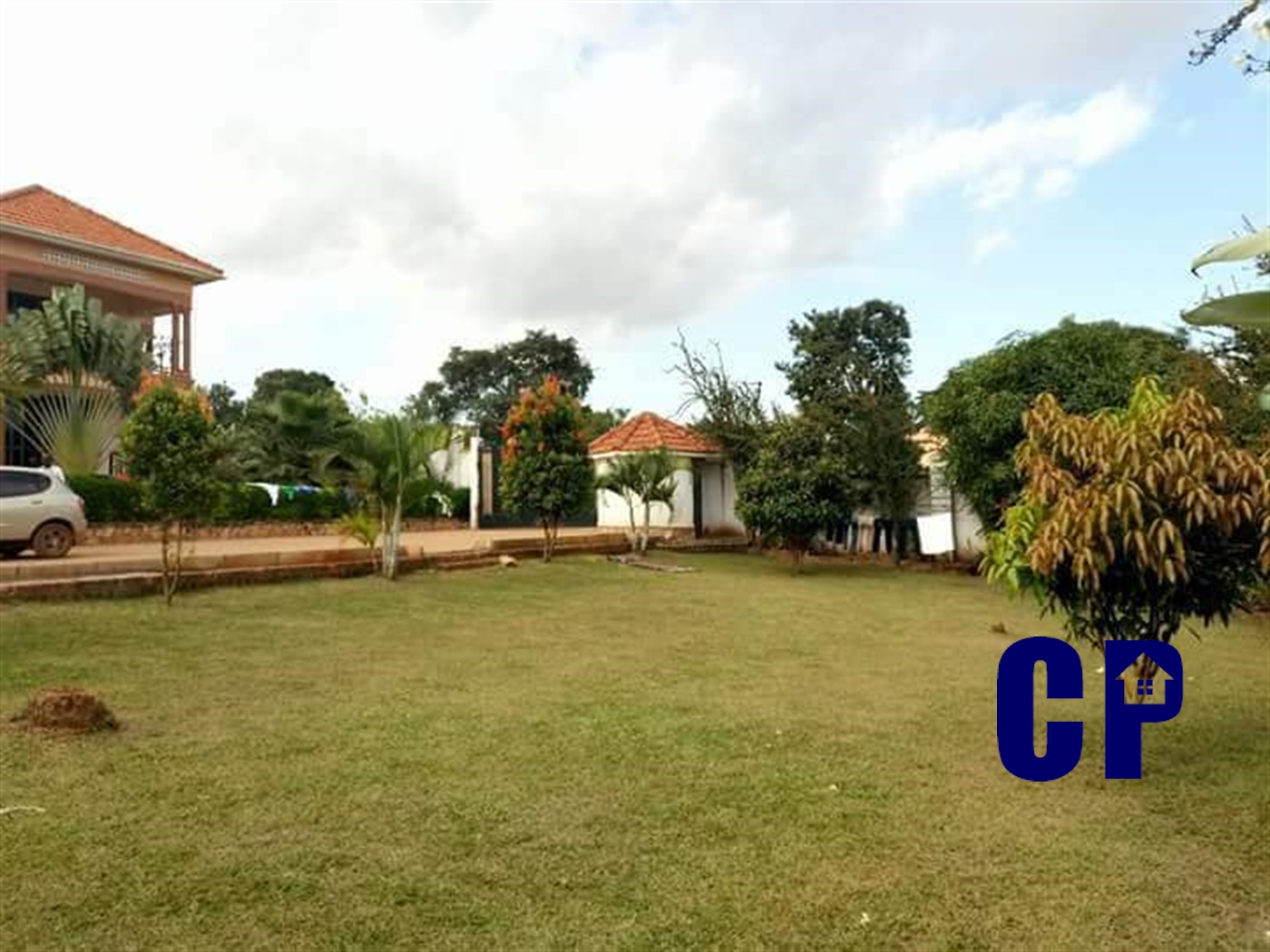 Storeyed house for sale in Kungu Wakiso