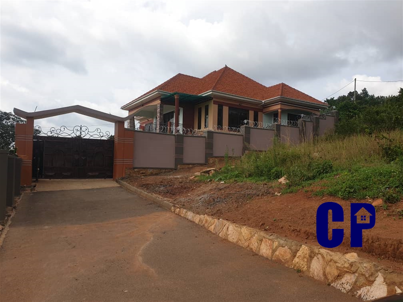 Bungalow for sale in Kitende Wakiso