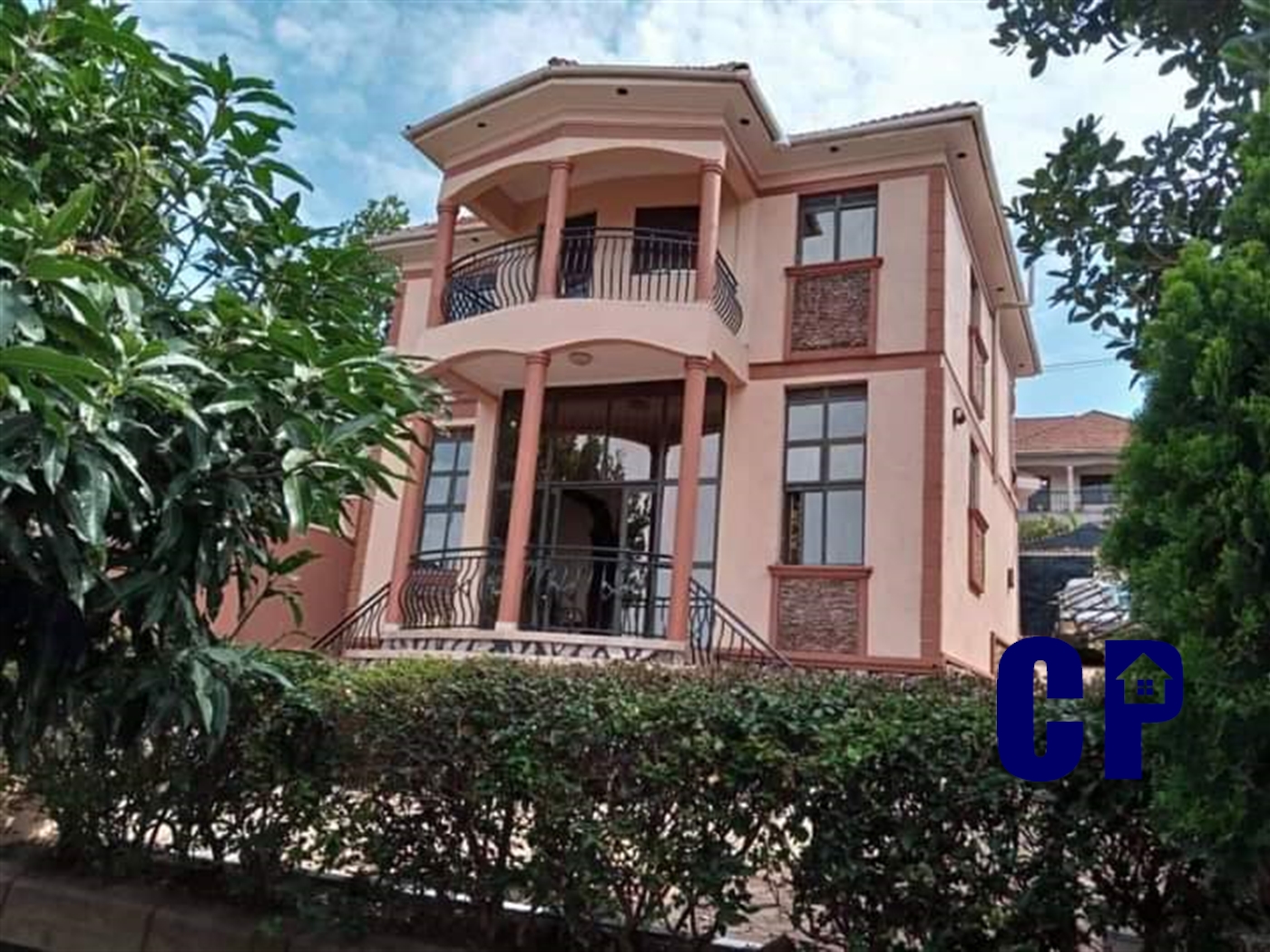 Storeyed house for sale in Seguku Wakiso