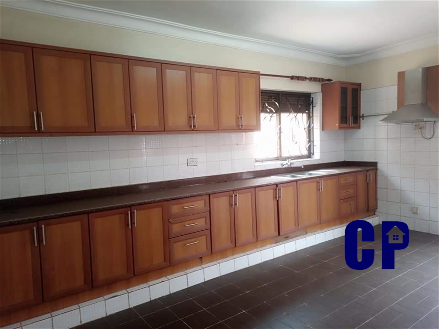 Storeyed house for rent in Kololo Kampala