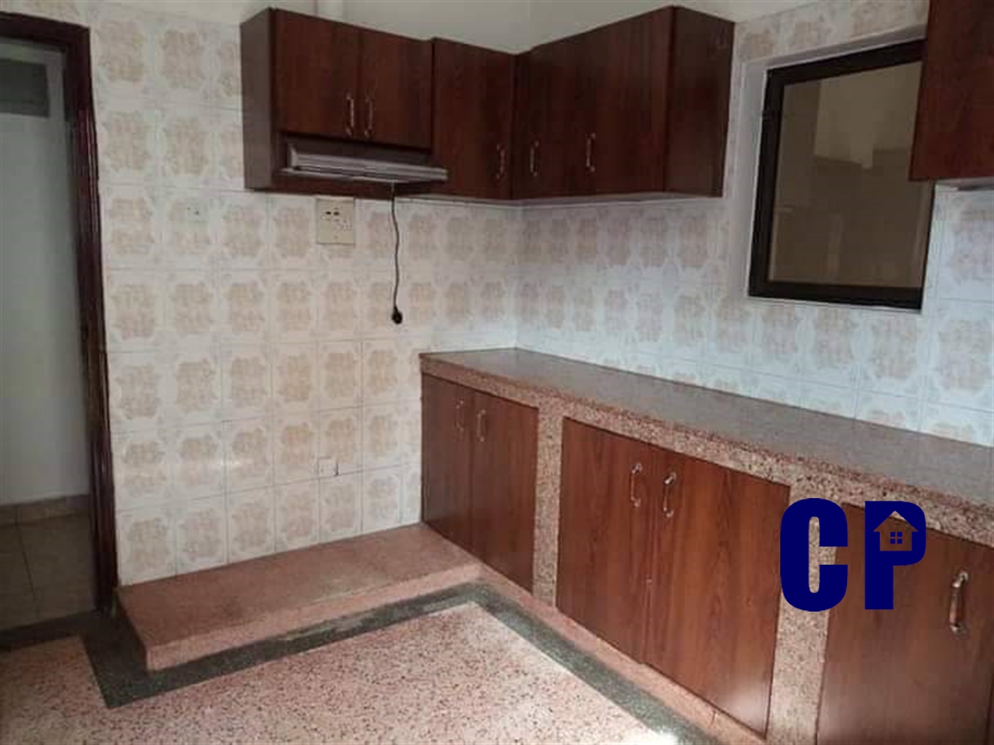 Bungalow for rent in Bugoloobi Kampala