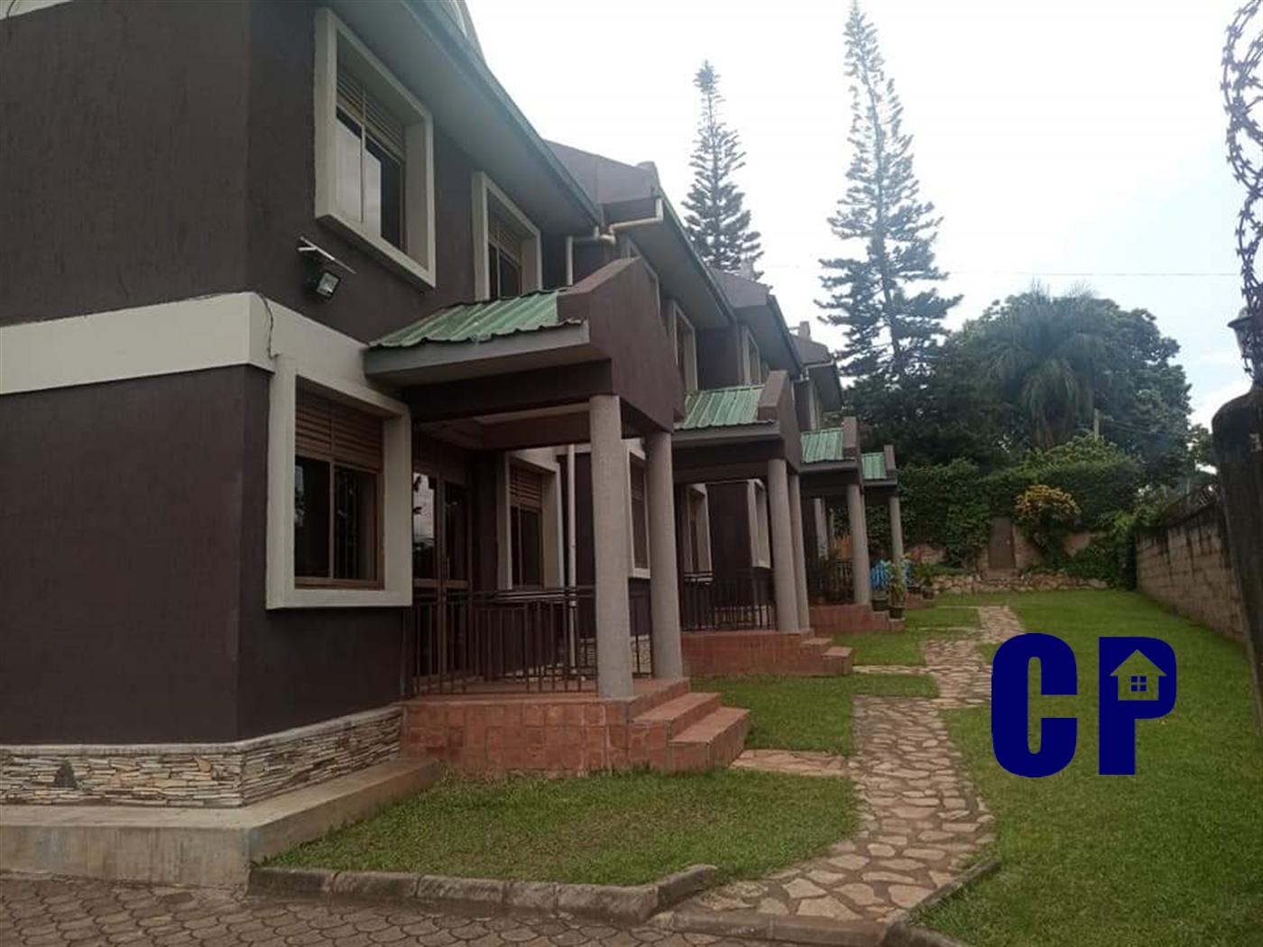 Town House for rent in Mbuya Kampala