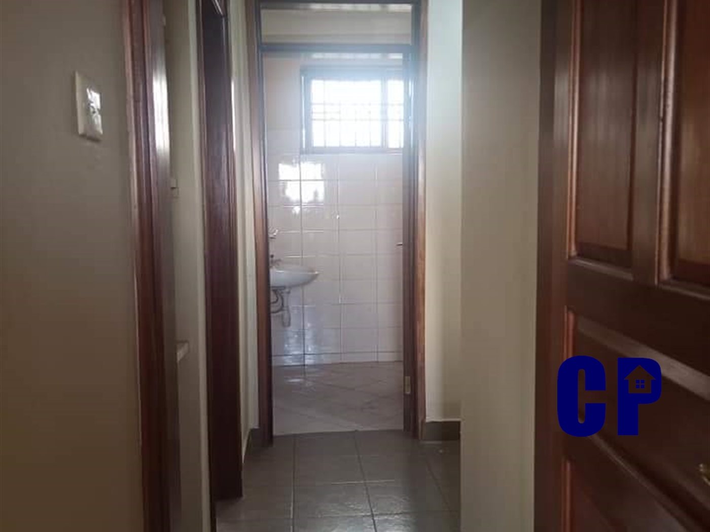 Town House for rent in Mbuya Kampala