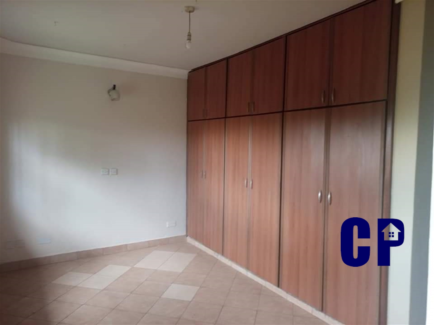 Town House for rent in Mbuya Kampala