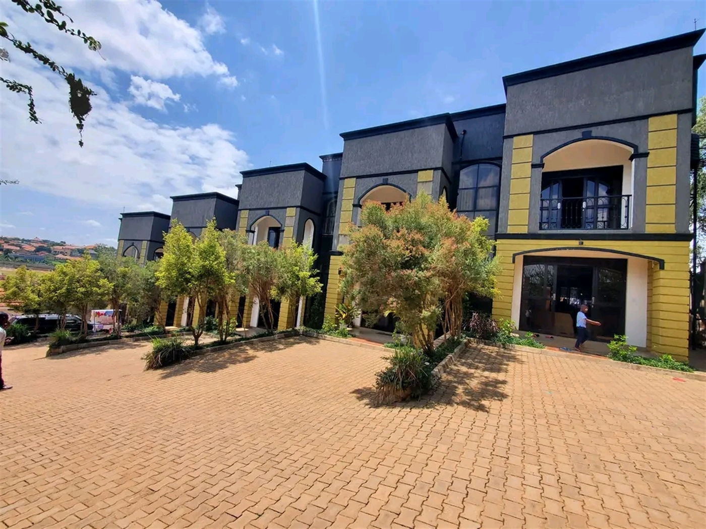 Villa for rent in Kisaasi Kampala