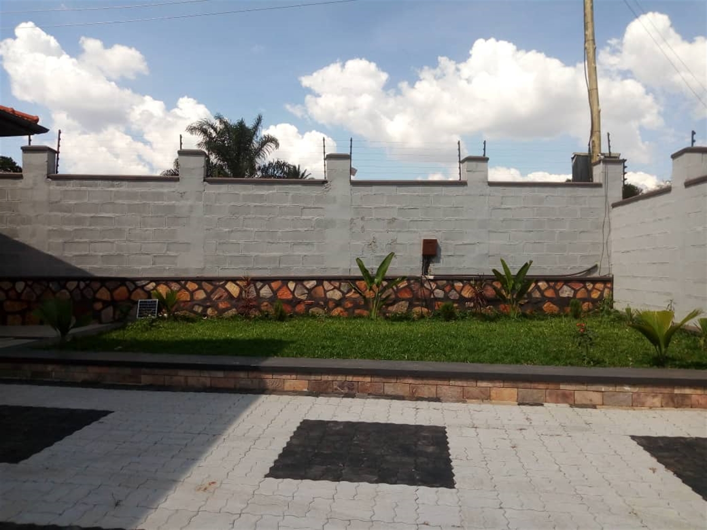 Town House for rent in Muyenga Kampala