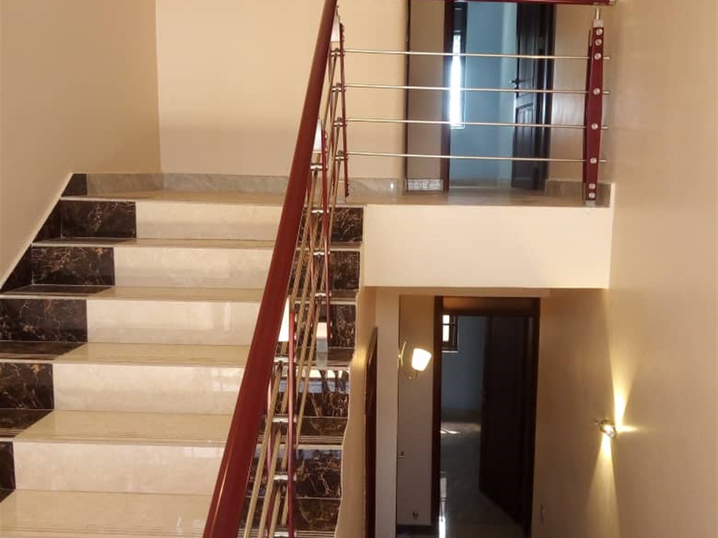 Town House for rent in Muyenga Kampala