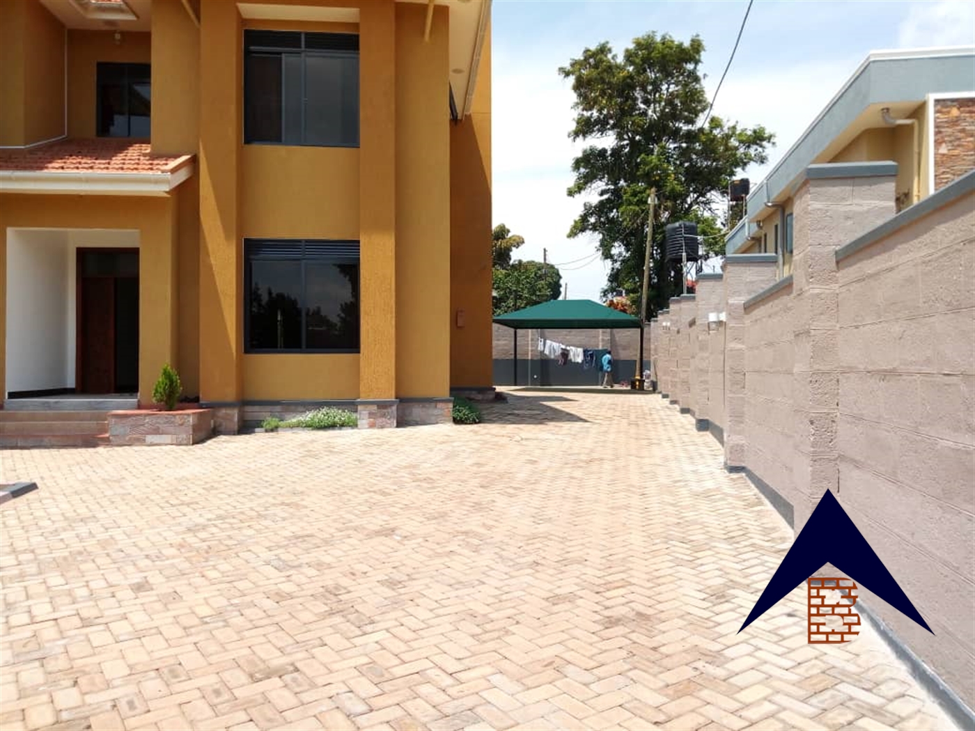 Mansion for sale in Bbunga Kampala