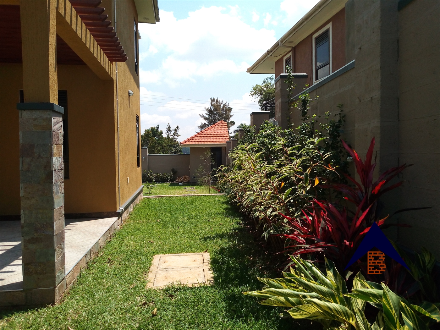 Mansion for sale in Bbunga Kampala