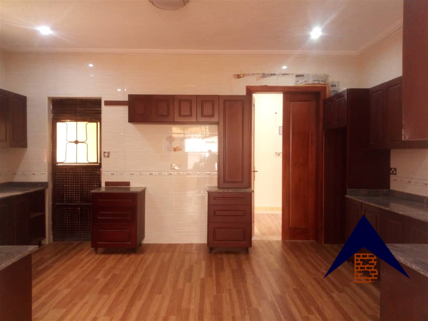 Mansion for sale in Munyonyo Kampala