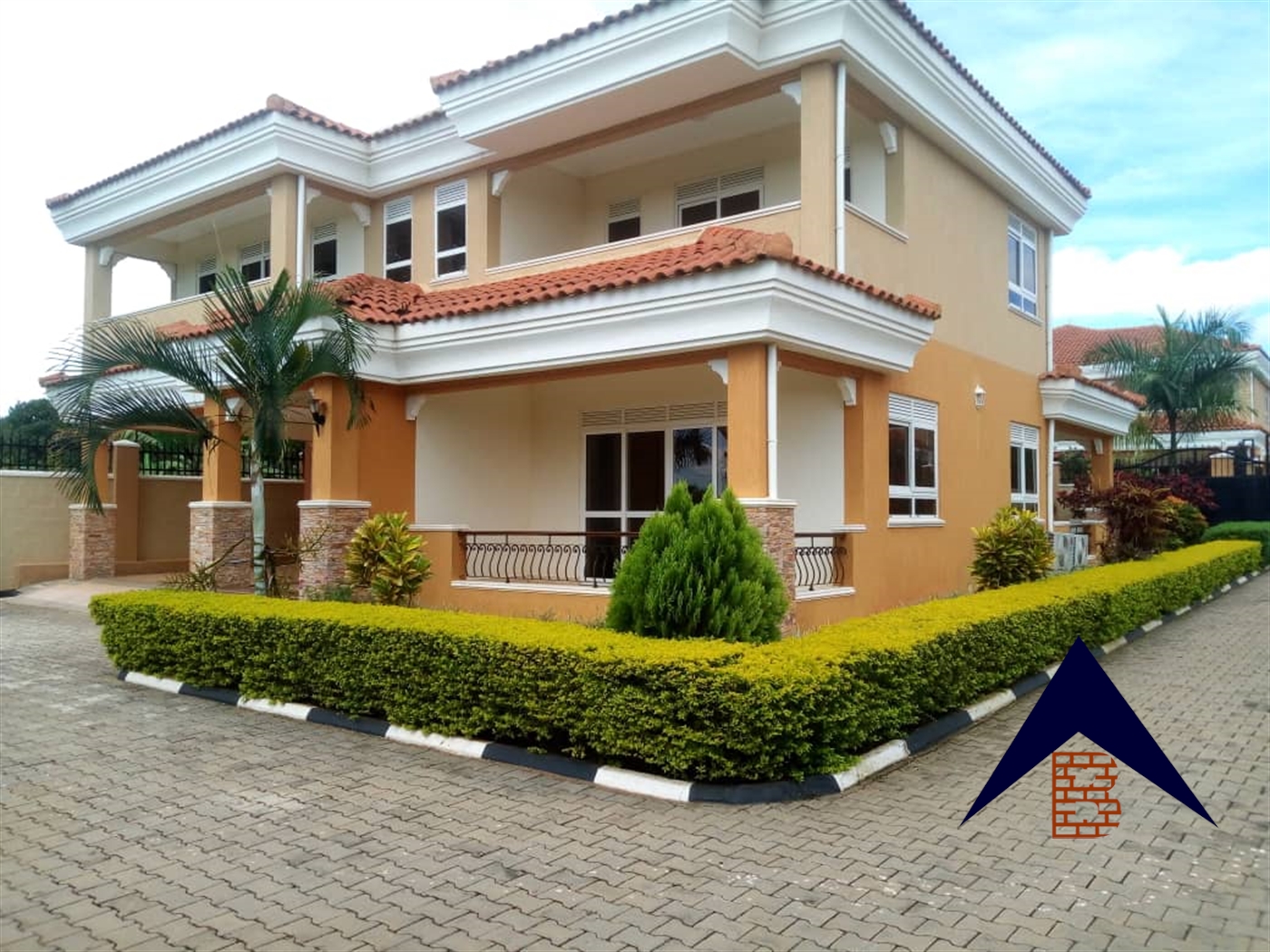 Villa for sale in Munyonyo Kampala