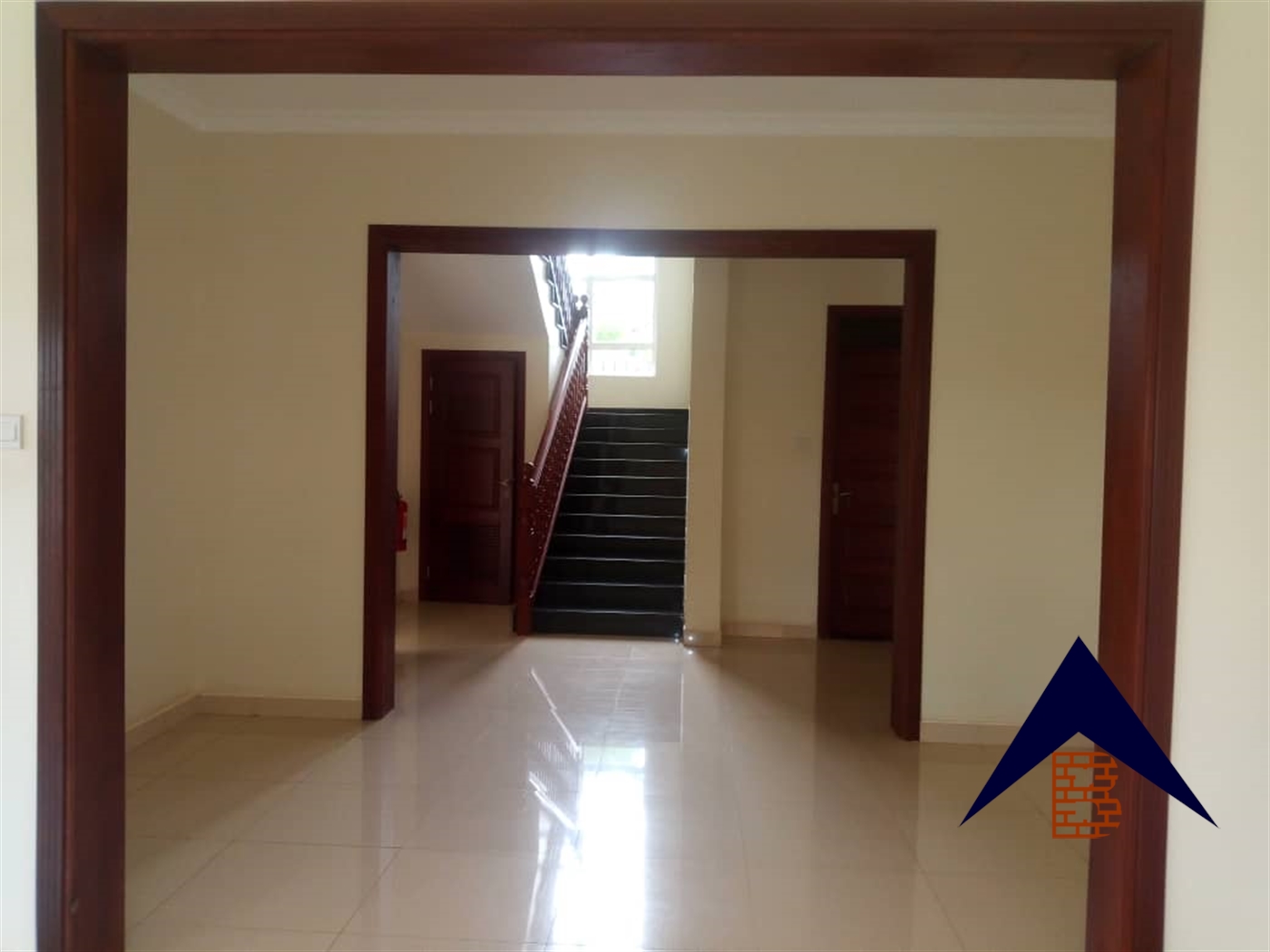 Villa for sale in Munyonyo Kampala